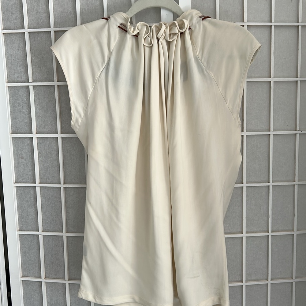 Unique Cream Ruched Blouse - Picture 5 of 6